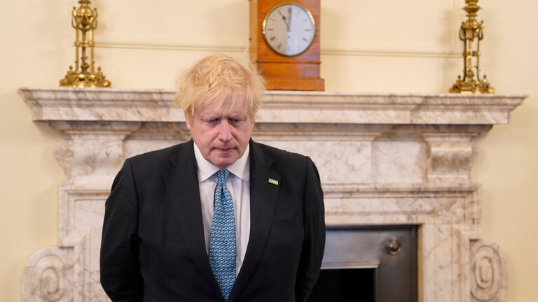 Boris Johnson mistenni jħabbar lock down mill-ġdid wara li komplew jiżdiedu l-każi u l-imwiet kaġun tal-Covid-19
