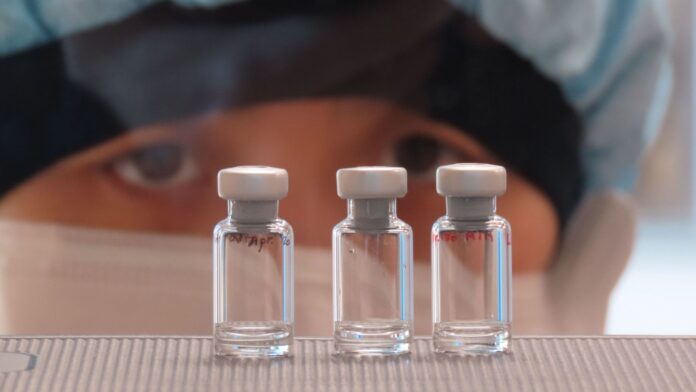 skynews-coronavirus-vaccine_4971364