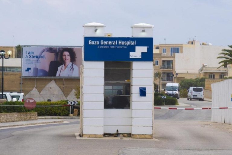 L-MUMN titlob lil-Gvern biex iwaqqaf lil Steward milli jimpjegaw infermiera barranin fl-Isptar ta’ Għawdex