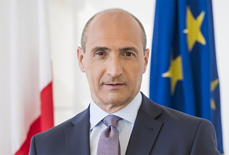 “Tlabt spjegazzjoni lil Steward Healthcare … Għadhom kommessi li jagħtu servizz hawn” – Chris Fearne