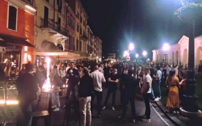 Italja social disstancing img-1