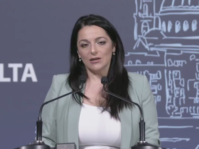 Se tkun tista’ tfittex ċertifikat fl-entratura ta’ kumpless li juri li l-operatur qed jikkonferma mal-protokolli