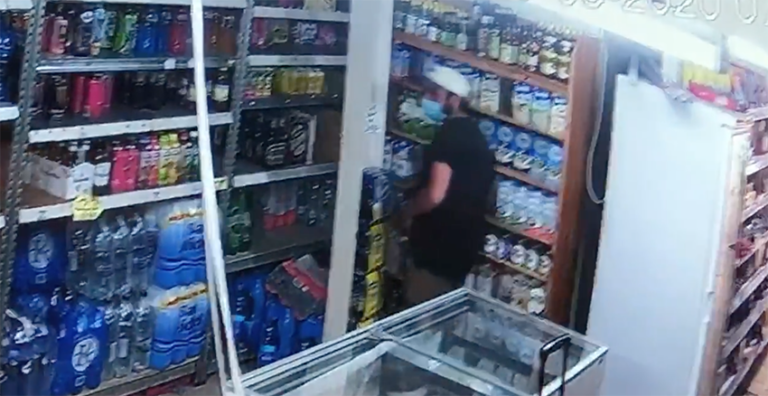 FILMAT: Jidħol f’ħanut u jisraq flixkun alkoħol