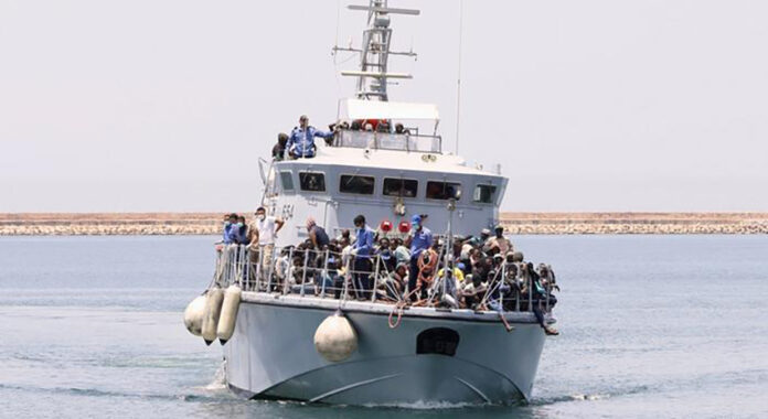 immigranti libja gwardja tal-kosta