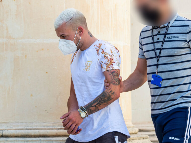 Jinżamm arrestat fuq akkużi ta’ pussess u traffikar ta’ droga