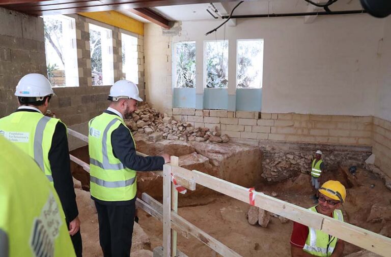 Il-Ministru għall-Edukazzjoni u x-Xogħol iżur il-proġett ta’ €5 miljun għat-tkabbir u modernizzar tal-Iskola Sekondarja fiż-Żejtun