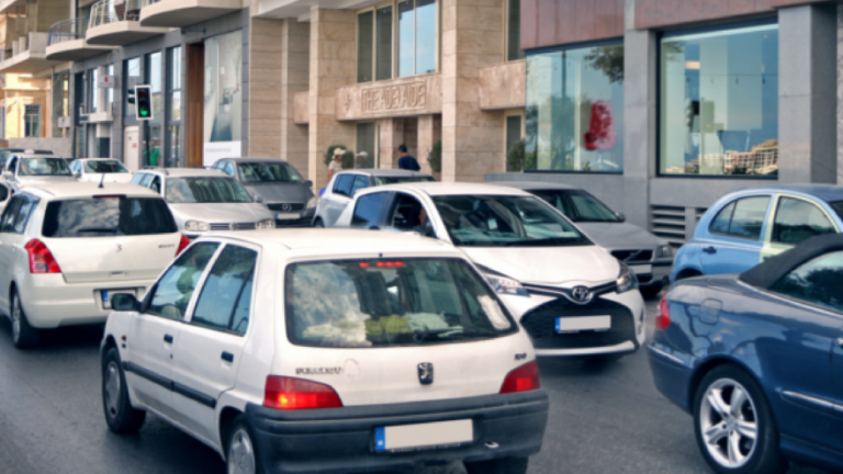 8,466 vettura ggaraxxjati fl-ewwel ħames xhur tas-sena