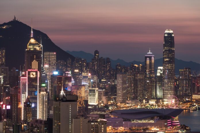 191024143811-hong-kong-skyline