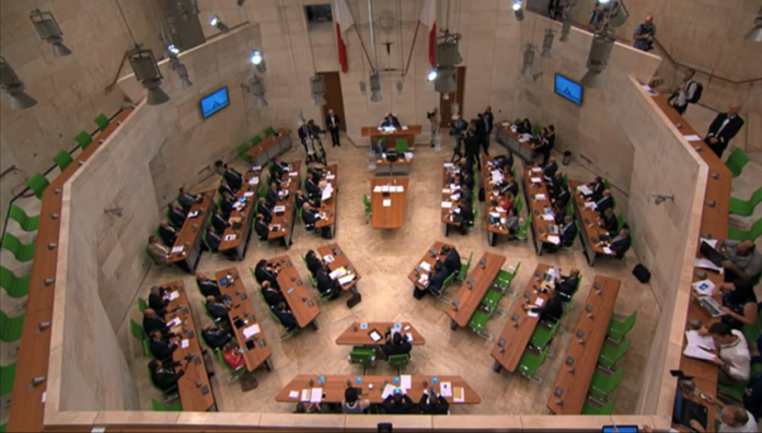 parlament-1