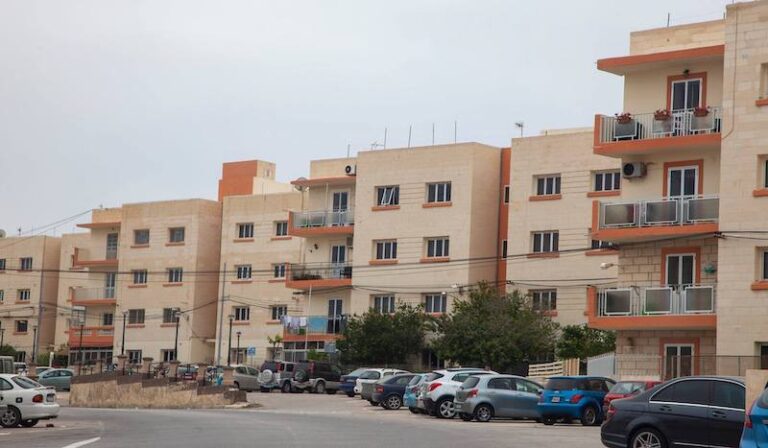 Jitlestew xogħlijiet fuq 600 blokok ta’ housing f’erba’ snin
