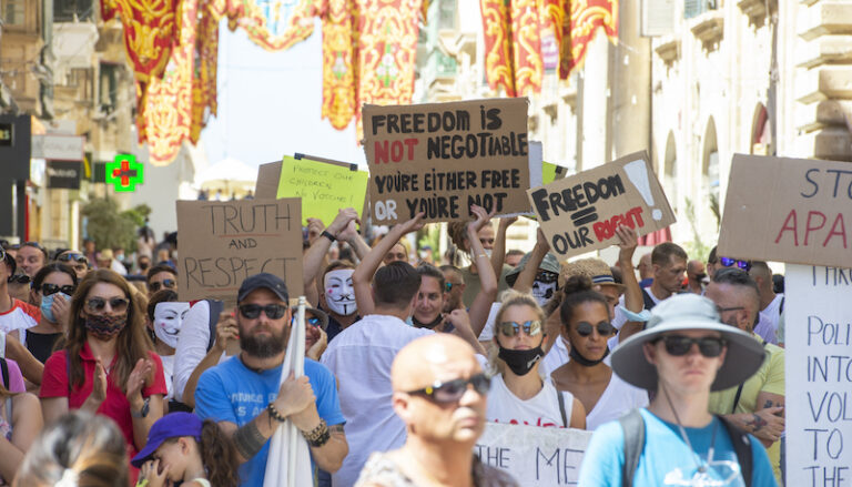 Tinfetaħ l-ewwel kawża Kostituzzjonali minn dawk kontra t-tilqima tal-Covid-19
