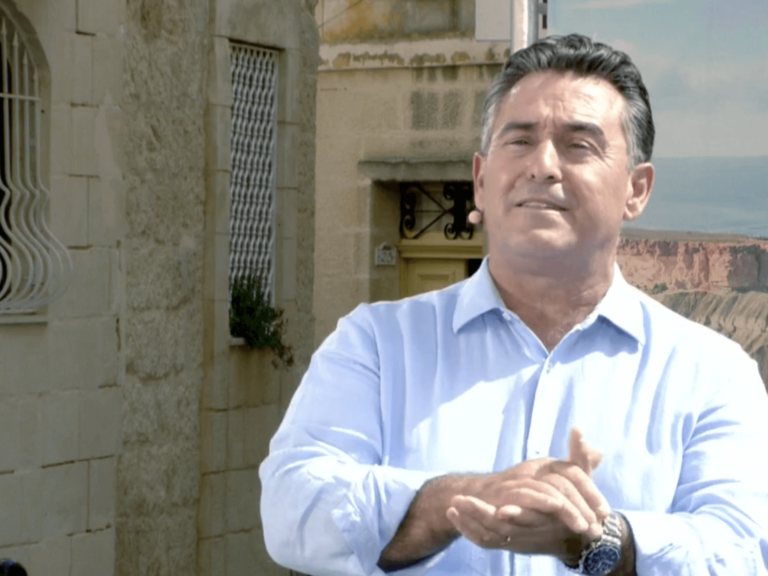 Bernard Grech jappella biex in-nies jagħtu aktar flus lill-PN