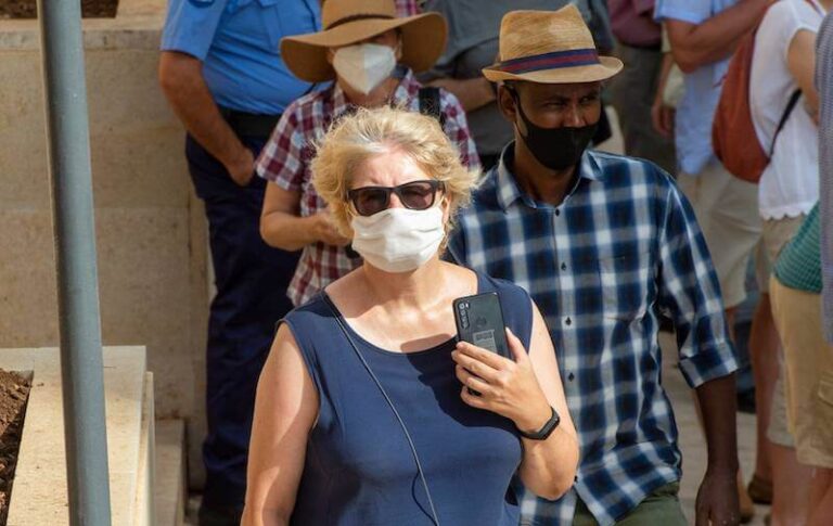 Imutu żewġt irġiel waqt li kienu pożittivi għall-Covid-19