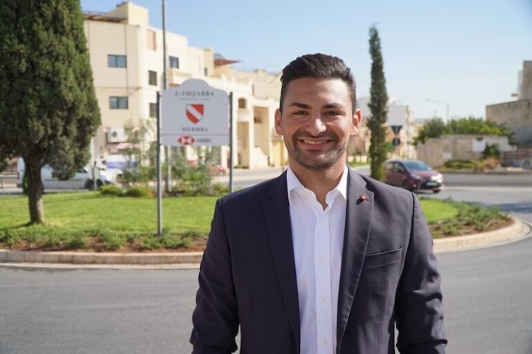 Jippreżenta n-nomina biex ikun kandidat għall-Elezzjoni Ġenerali f’isem il-PL fuq il-5 distrett