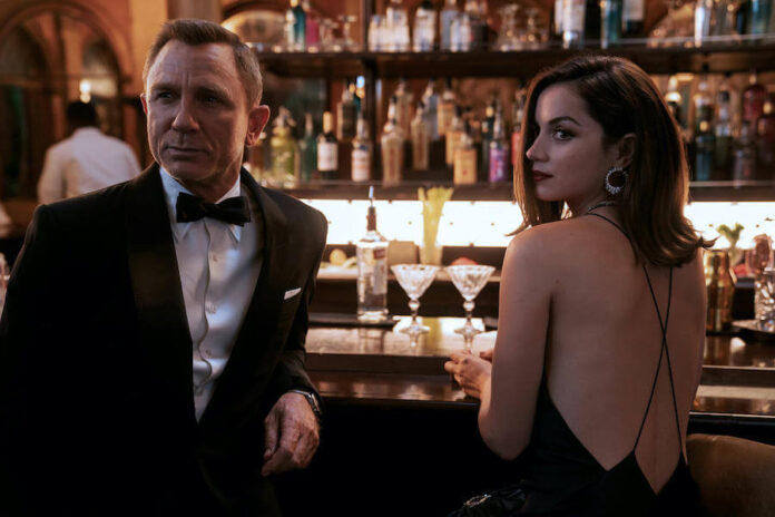 No Time To Die - Daniel Craig, Ana de Armas