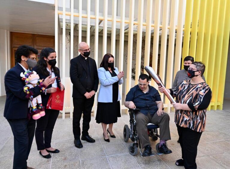 “Il-ħolma tiegħi li din il-baton tittrażmetti messaġġi qawwi favur l-inklużjoni”