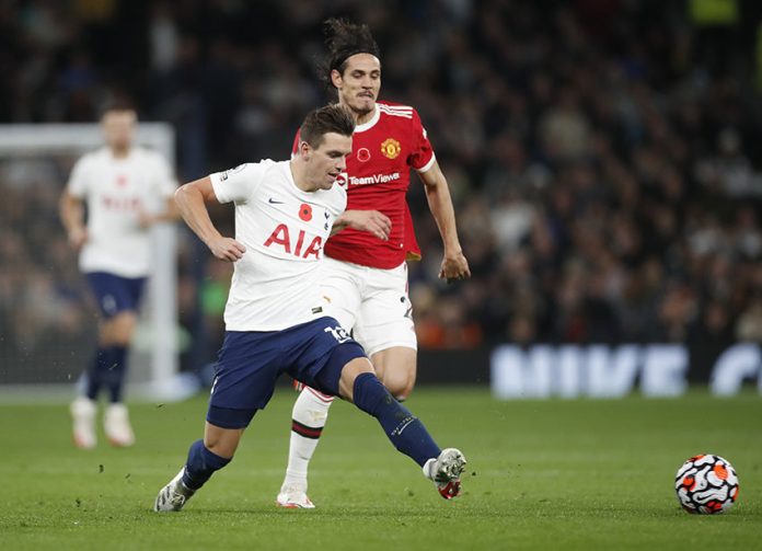Premier League - Tottenham Hotspur v Manchester United