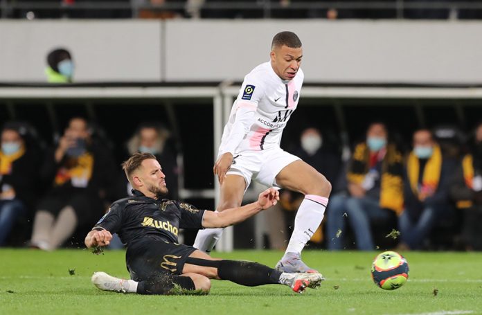 Ligue 1 - RC Lens v Paris St Germain