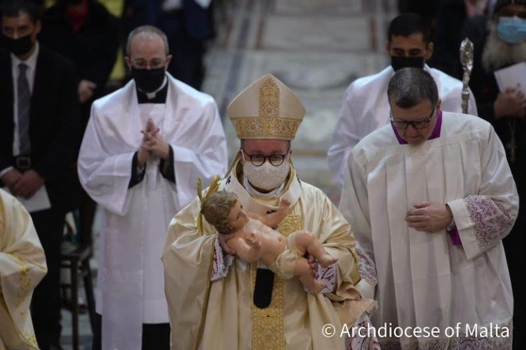 “Jekk tagħraf li għandek bżonn min iħenn għalik u min iħobbok, Jum il-Milied hu għalik”