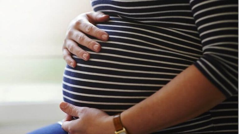 Taqqalha u abbandunaha b’tifel bi bżonnijiet speċjali… lanqas meta welldet ma kien preżenti