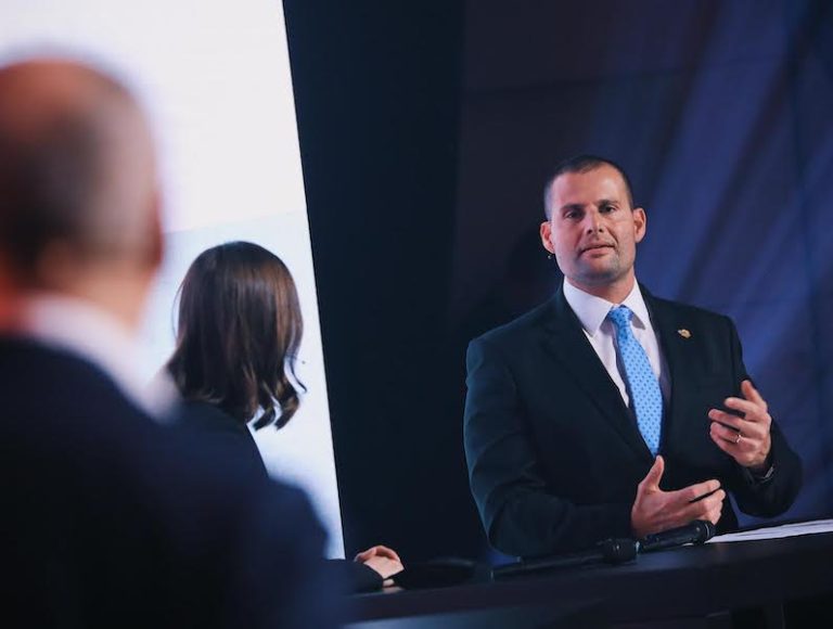 Il-PM jisħaq fuq bidla ambjentali li tkun ukoll ġusta