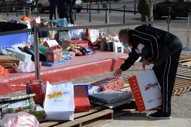 “Nieħu gost nara wiċċ it-tfal jinbidel bil-ferħ”… Il-kampanja “Rigal b’Imħabba” terġa’ tkun suċċess
