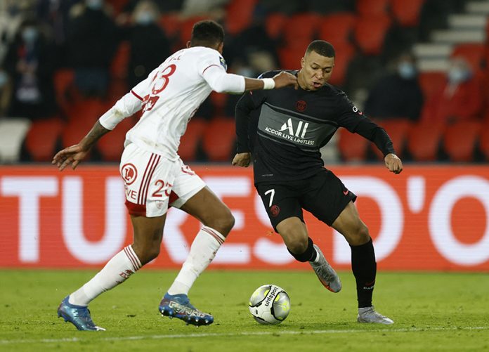 Ligue 1 - Paris St Germain v Brest