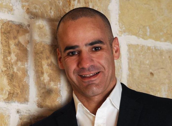 Mark Mallia