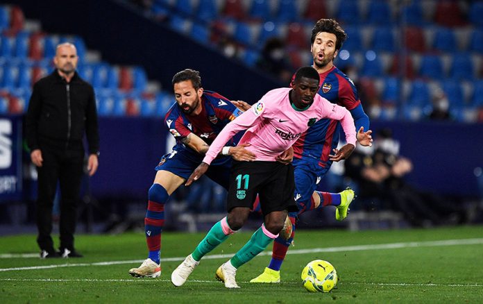 La Liga Santander - Levante v FC Barcelona