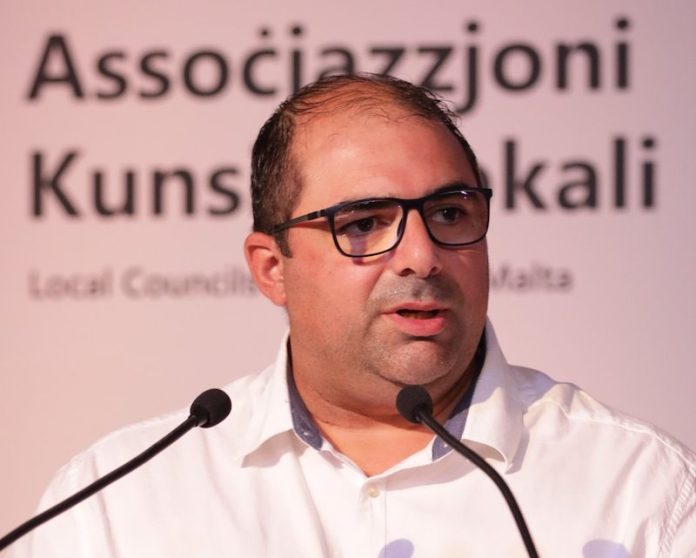 mario fava 1