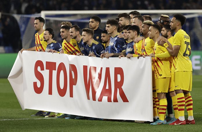 Europa League - Play Off Second Leg - Napoli v FC Barcelona