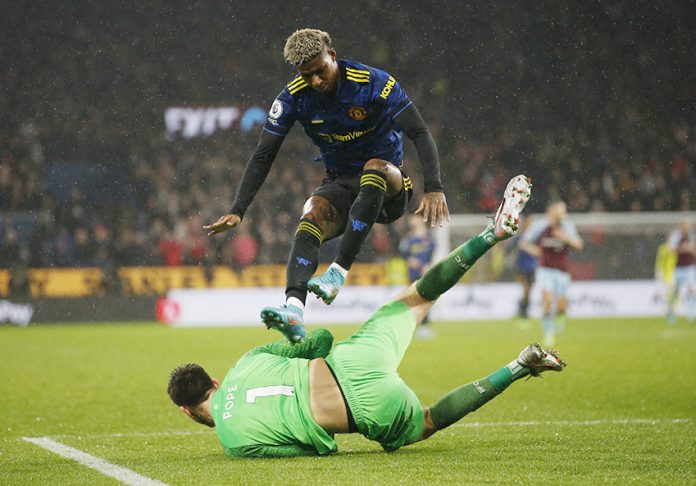 Premier League - Burnley v Manchester United