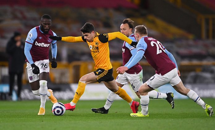Premier League - Wolverhampton Wanderers v West Ham United
