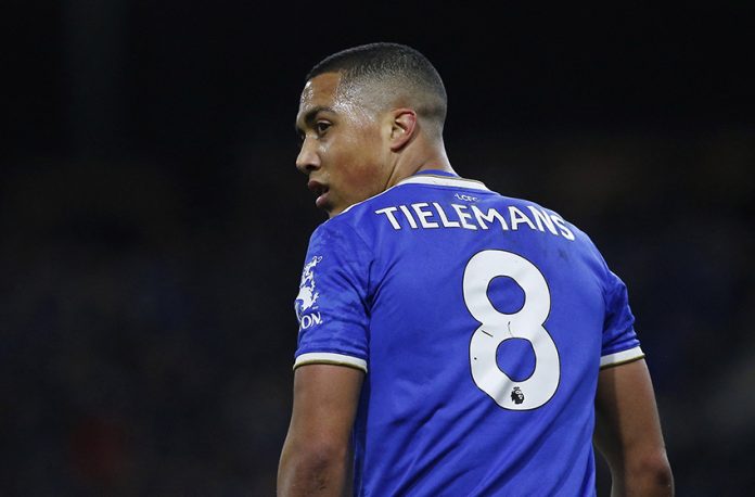 Premier League - Burnley v Leicester City