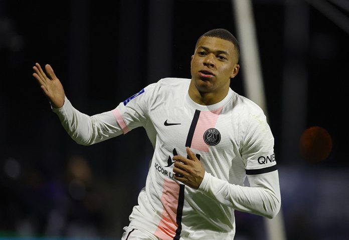 Ligue 1 - Clermont v Paris St Germain