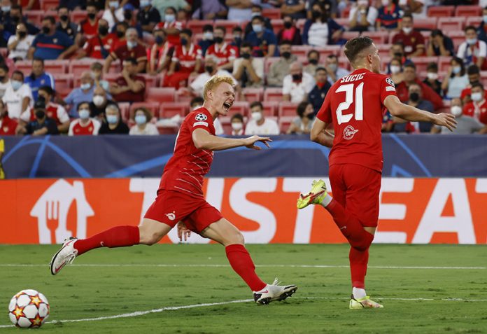 Champions League - Group G - Sevilla v FC Salzburg