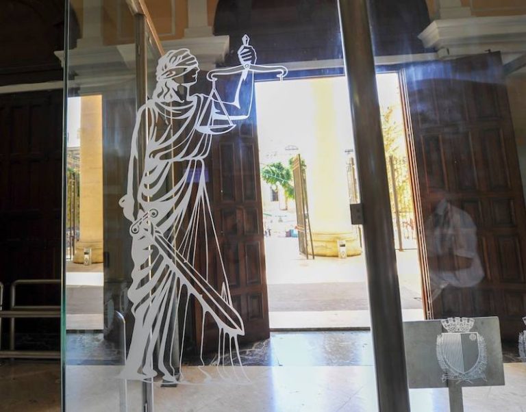 Jaqblu li ġuvni ta’ 15-il sena jingħata ċans ibiddel ħajtu wara li seraq u saq mutur