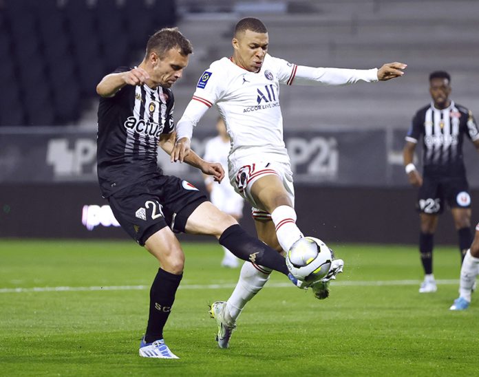 Ligue 1 - Angers v Paris St Germain