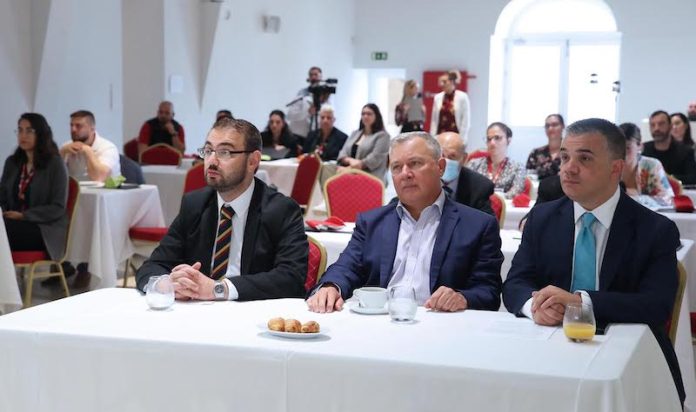 konferenza