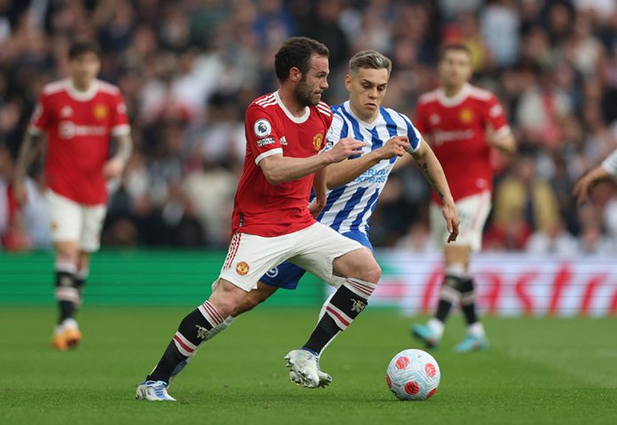 Premier League - Brighton & Hove Albion v Manchester United