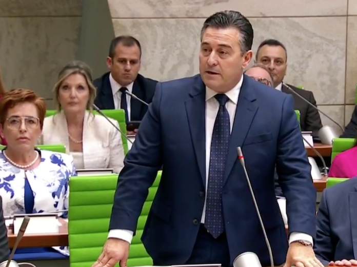 parlament-grech