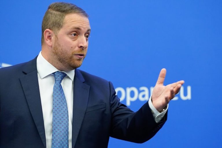 Il-MPE Alex Agius Saliba jitlob lill-Kummissjoni Ewropea tinvestiga l-każ ta’ prattiċi inġusti minn kumpaniji tat-telekomunikazzjoni f’Malta