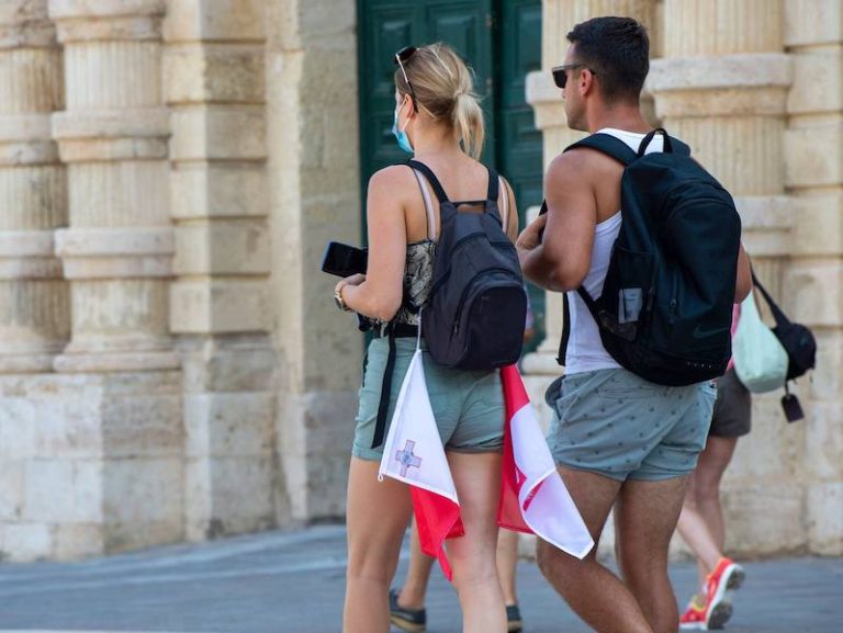 Il-każi attivi jinżlu għal 5,228 … tmut persuna