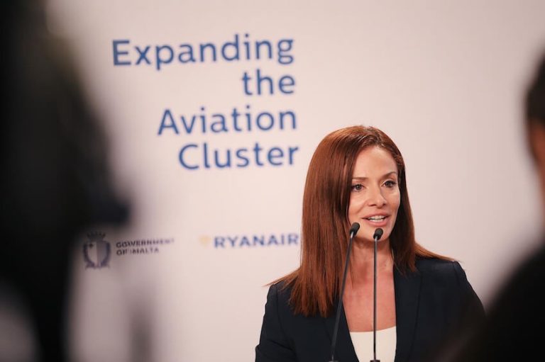 “Kontra dak irrapportat, il-Gvern ma daħħal l-ebda taxxa ġdida, eco u mhux, fuq il-fliexken tax-xorb”- Il-Ministru Miriam Dalli