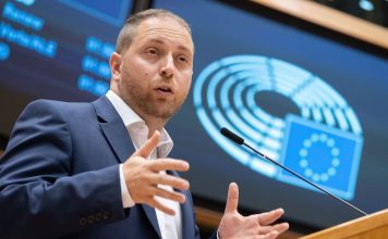 “Għandna bżonn awtoritajiet indipendenti tat-telekomunikazzjoni li jipproteġu l-konsumaturi tagħna” – Alex Agius Saliba