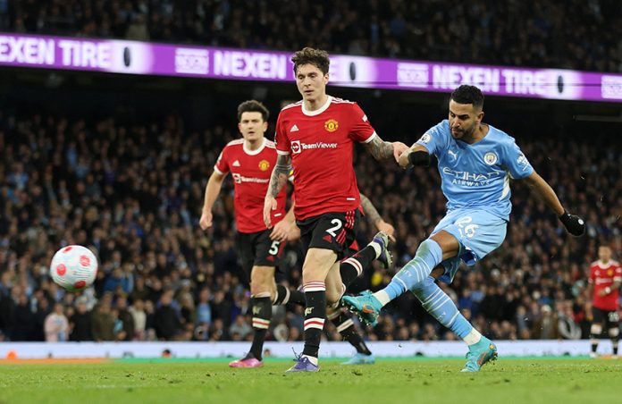 Premier League - Manchester City v Manchester United