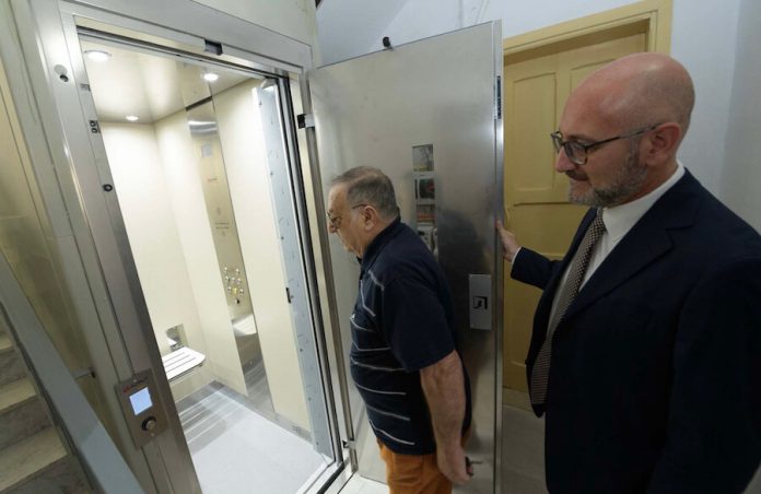 lifts-roderick-galdes