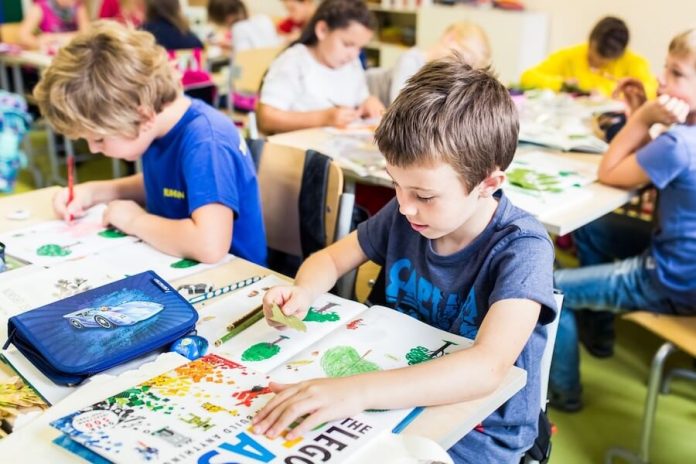 tfal-studenti-estonja-edukazzjoni-skola