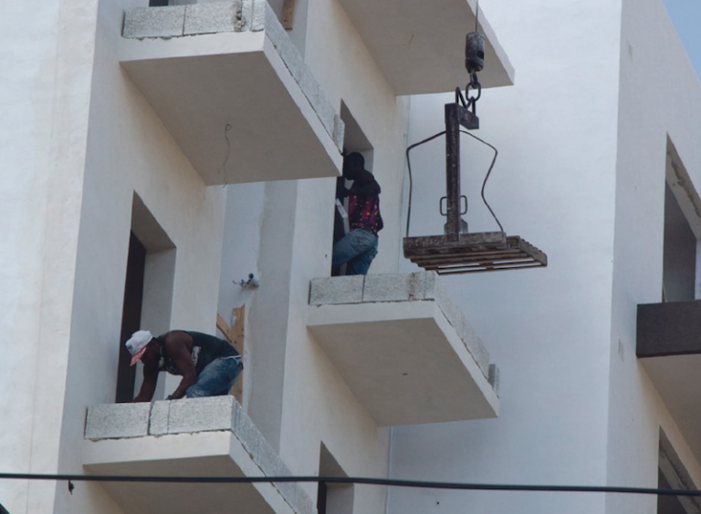 “Qed nieħu klijenti miegħi biex jaraw b’għajnejhom kemm għolew l-affarijiet” 