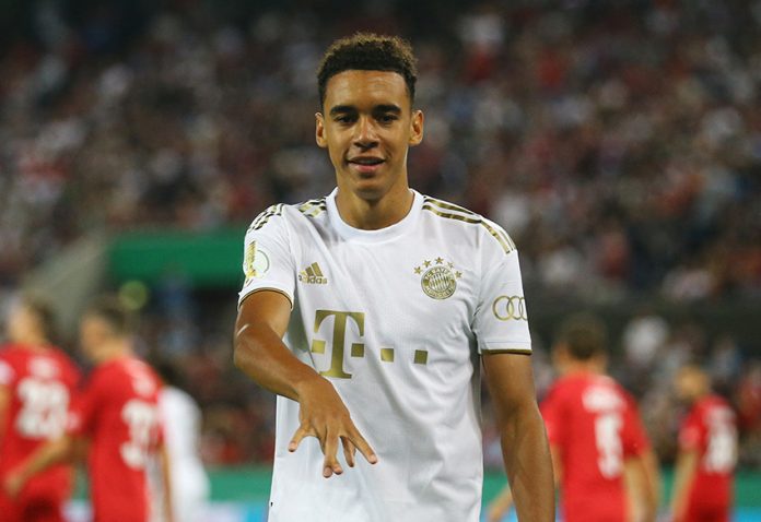 DFB Pokal - FC Viktoria Cologne v Bayern Munich